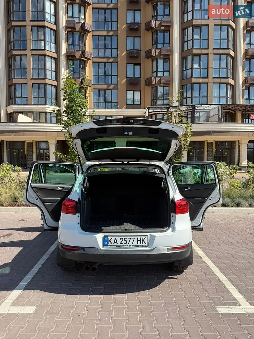 2016 Volkswagen Tiguan - мініатюра 12