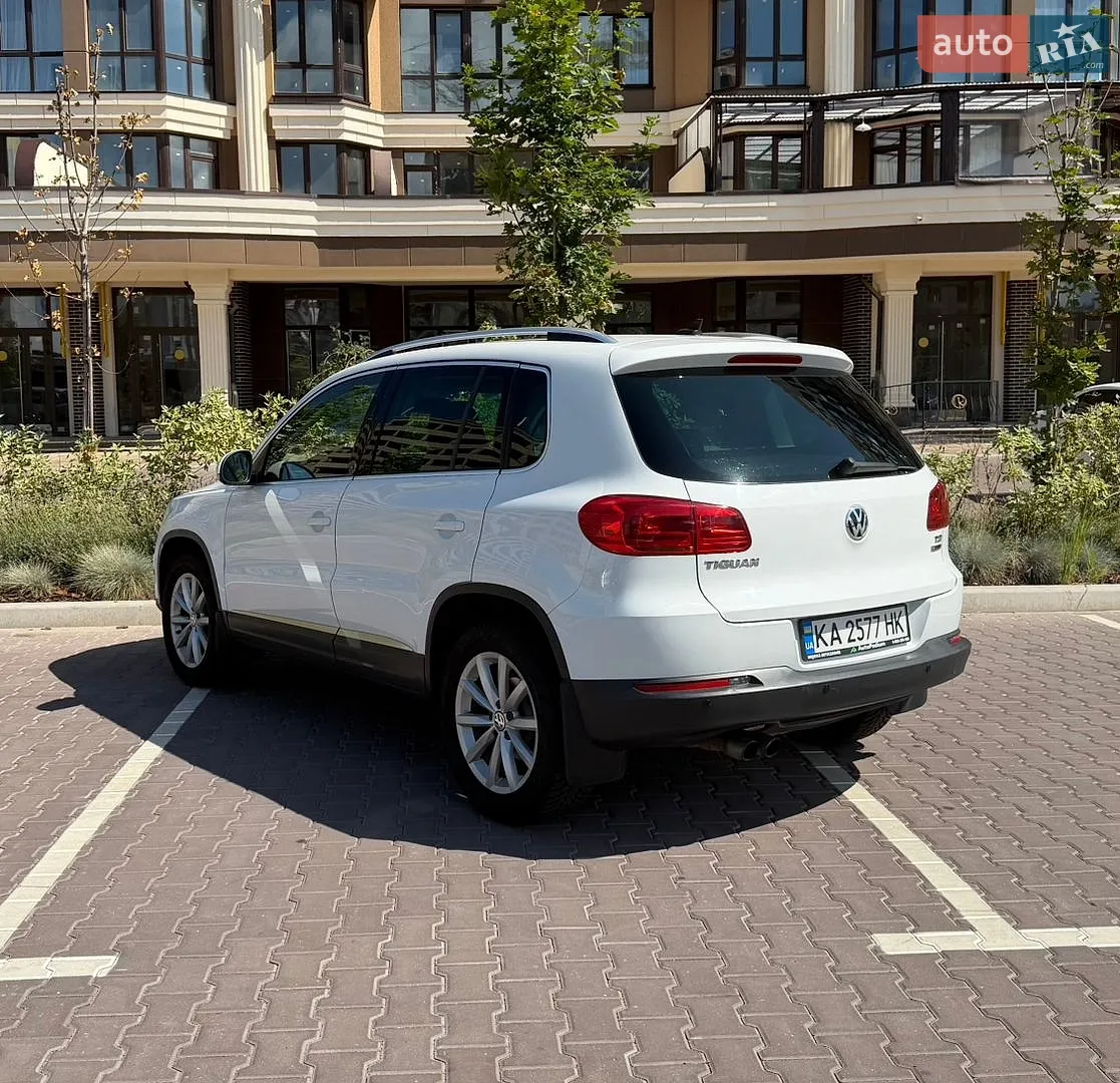2016 Volkswagen Tiguan - мініатюра 9