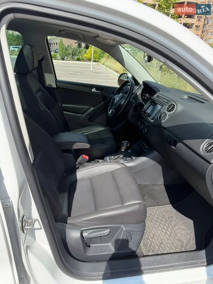 2016 Volkswagen Tiguan - мініатюра 28