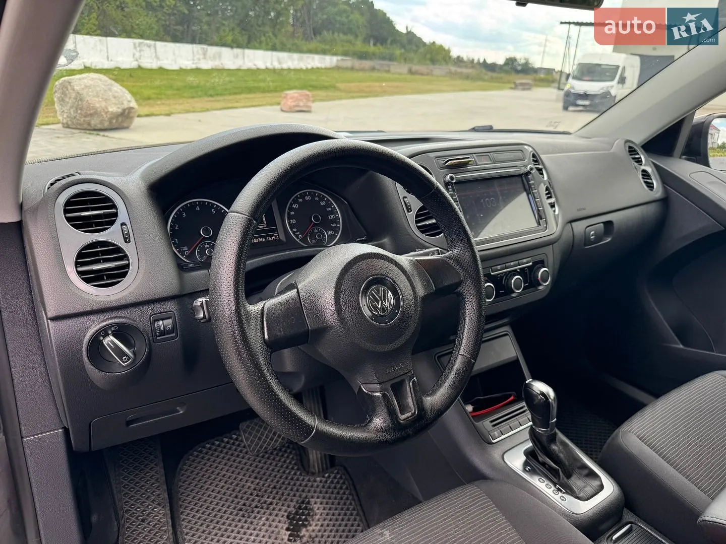 2012 Volkswagen Tiguan - мініатюра 29