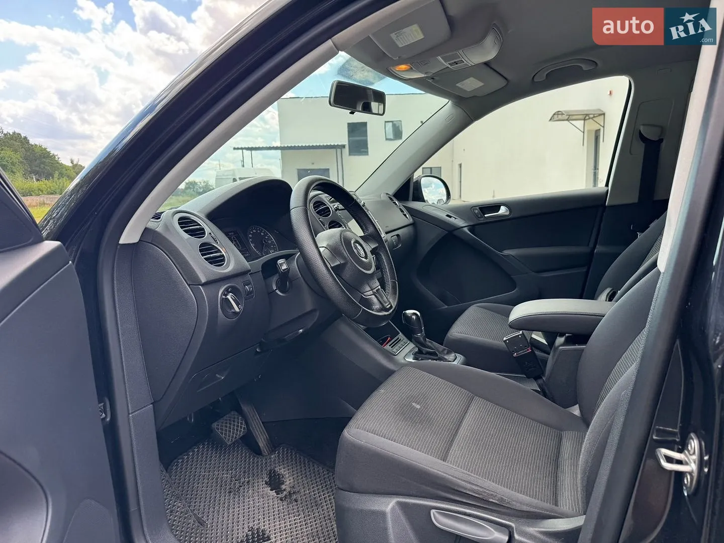 2012 Volkswagen Tiguan - мініатюра 33
