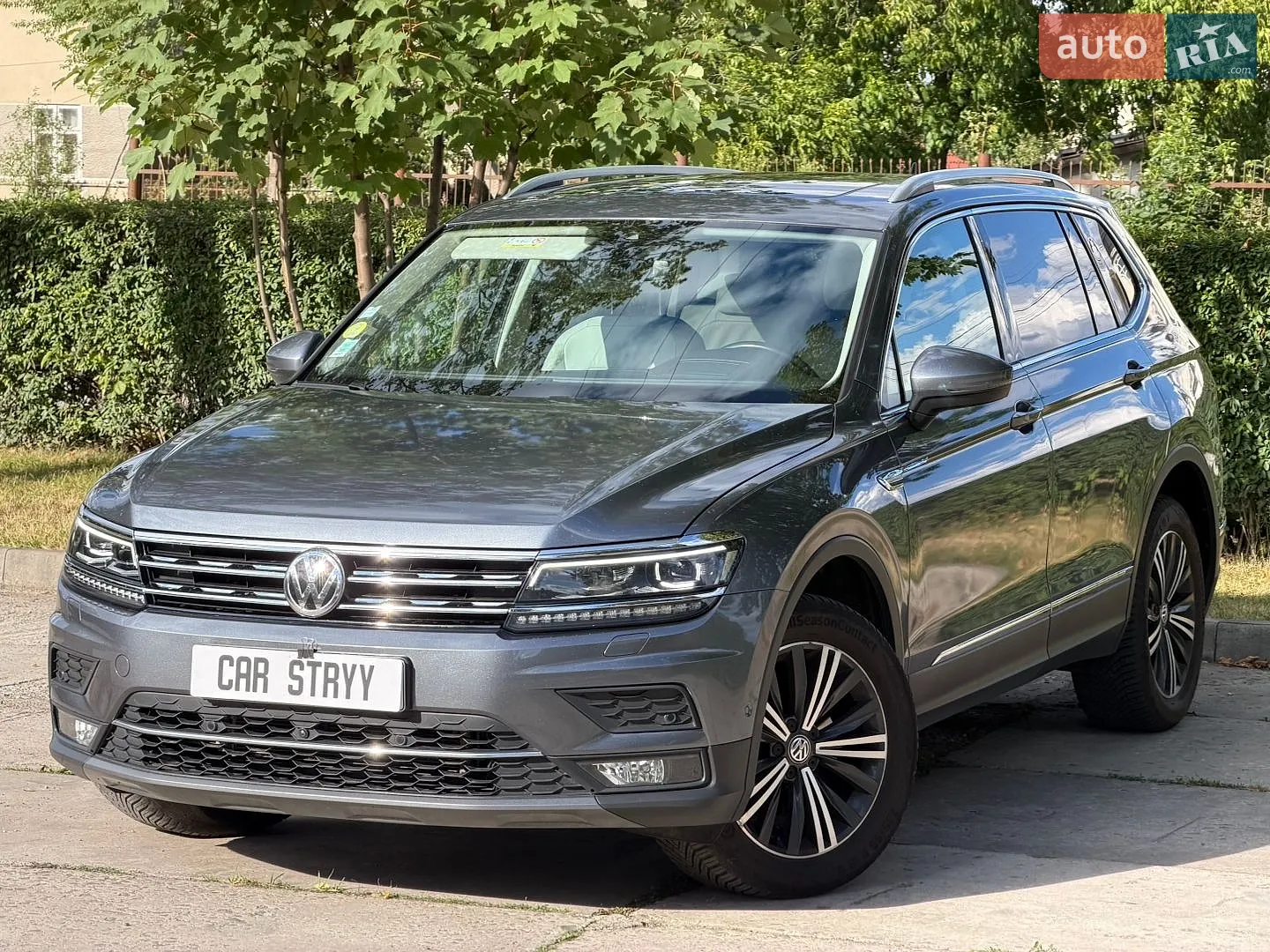 2019 Volkswagen Tiguan - фото 1