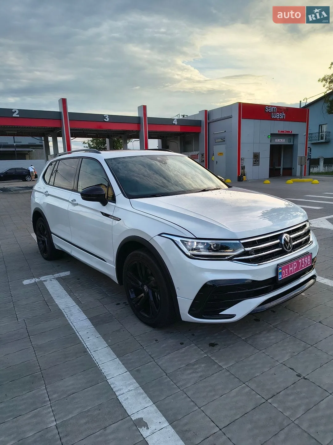 2023 Volkswagen Tiguan - мініатюра 10