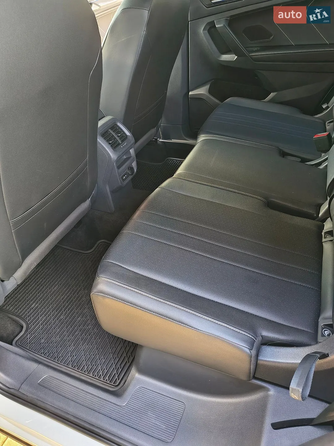 2023 Volkswagen Tiguan - мініатюра 24