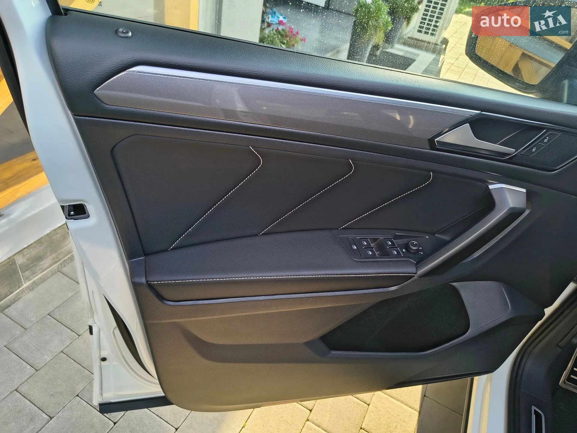 2023 Volkswagen Tiguan - мініатюра 33