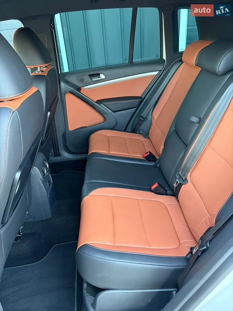 2015 Volkswagen Tiguan - мініатюра 16