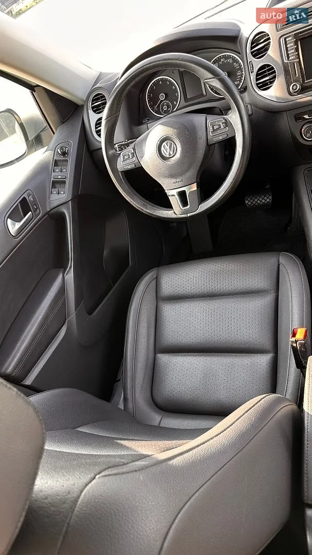 2017 Volkswagen Tiguan - мініатюра 30