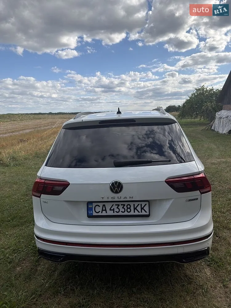 2023 Volkswagen Tiguan - мініатюра 3