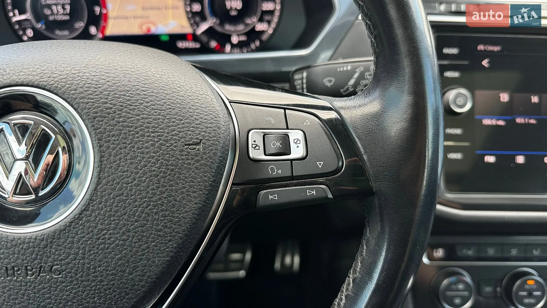 2018 Volkswagen Tiguan - мініатюра 36