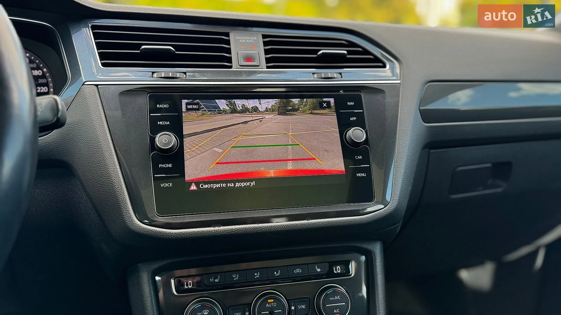 2018 Volkswagen Tiguan - мініатюра 35