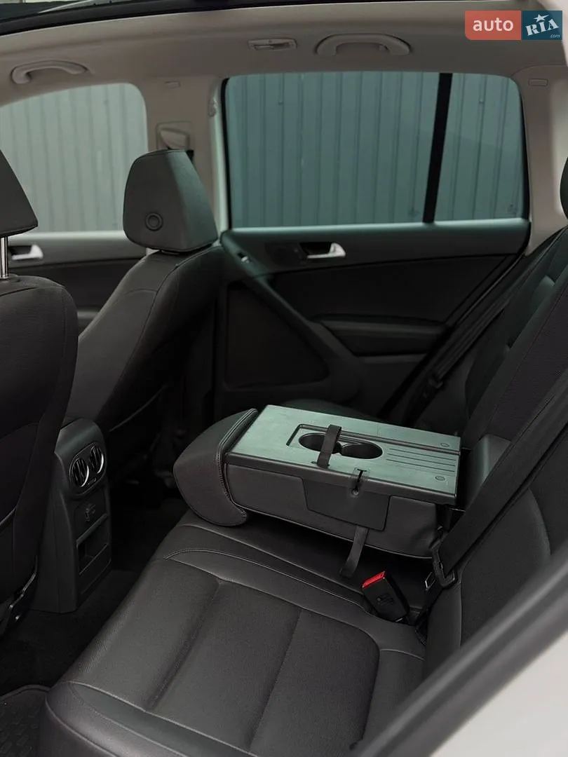 2016 Volkswagen Tiguan - мініатюра 19