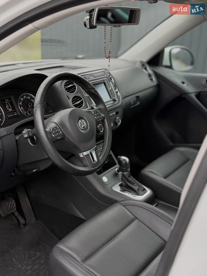2016 Volkswagen Tiguan - мініатюра 25