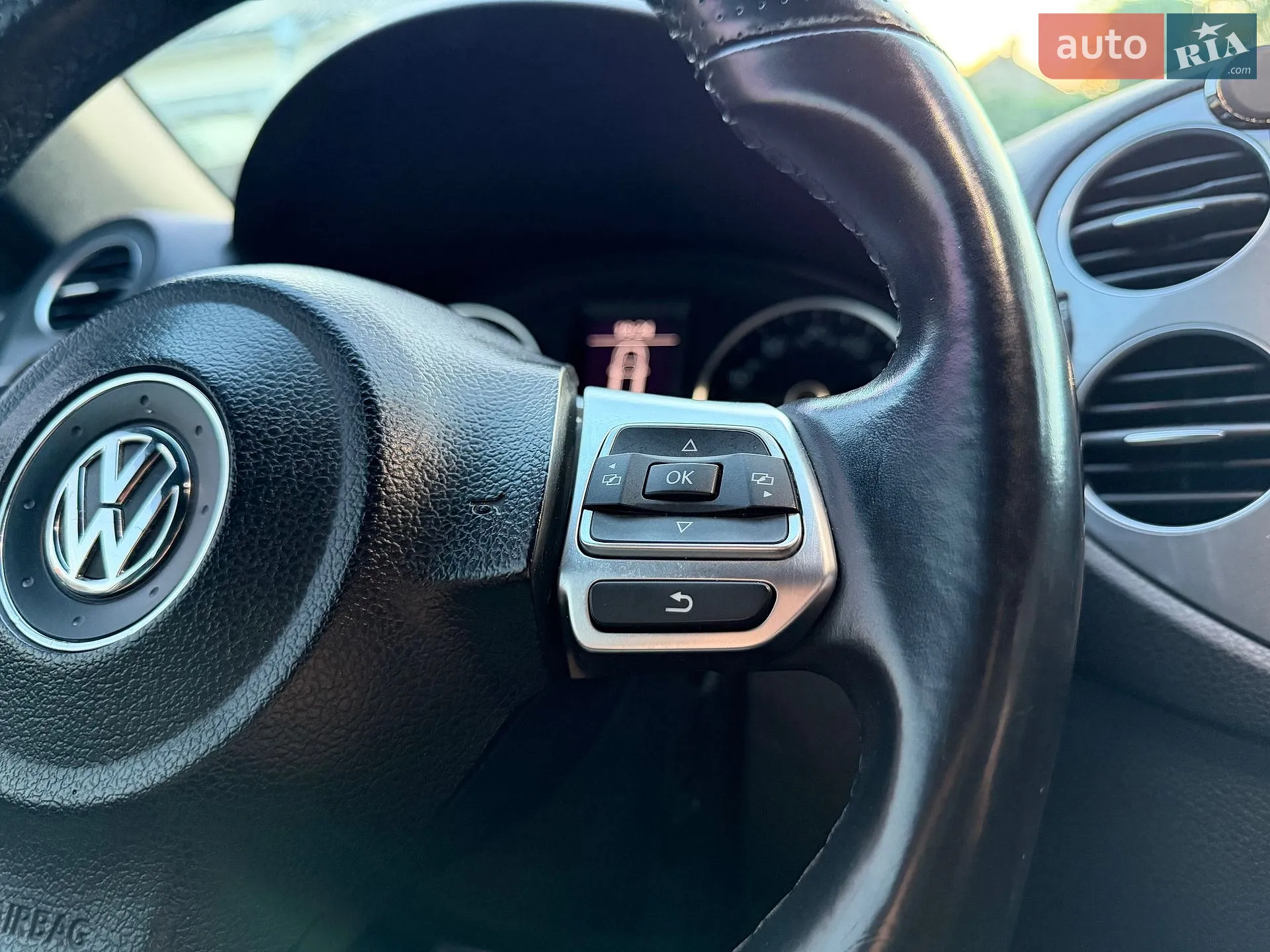 2015 Volkswagen Tiguan - мініатюра 43