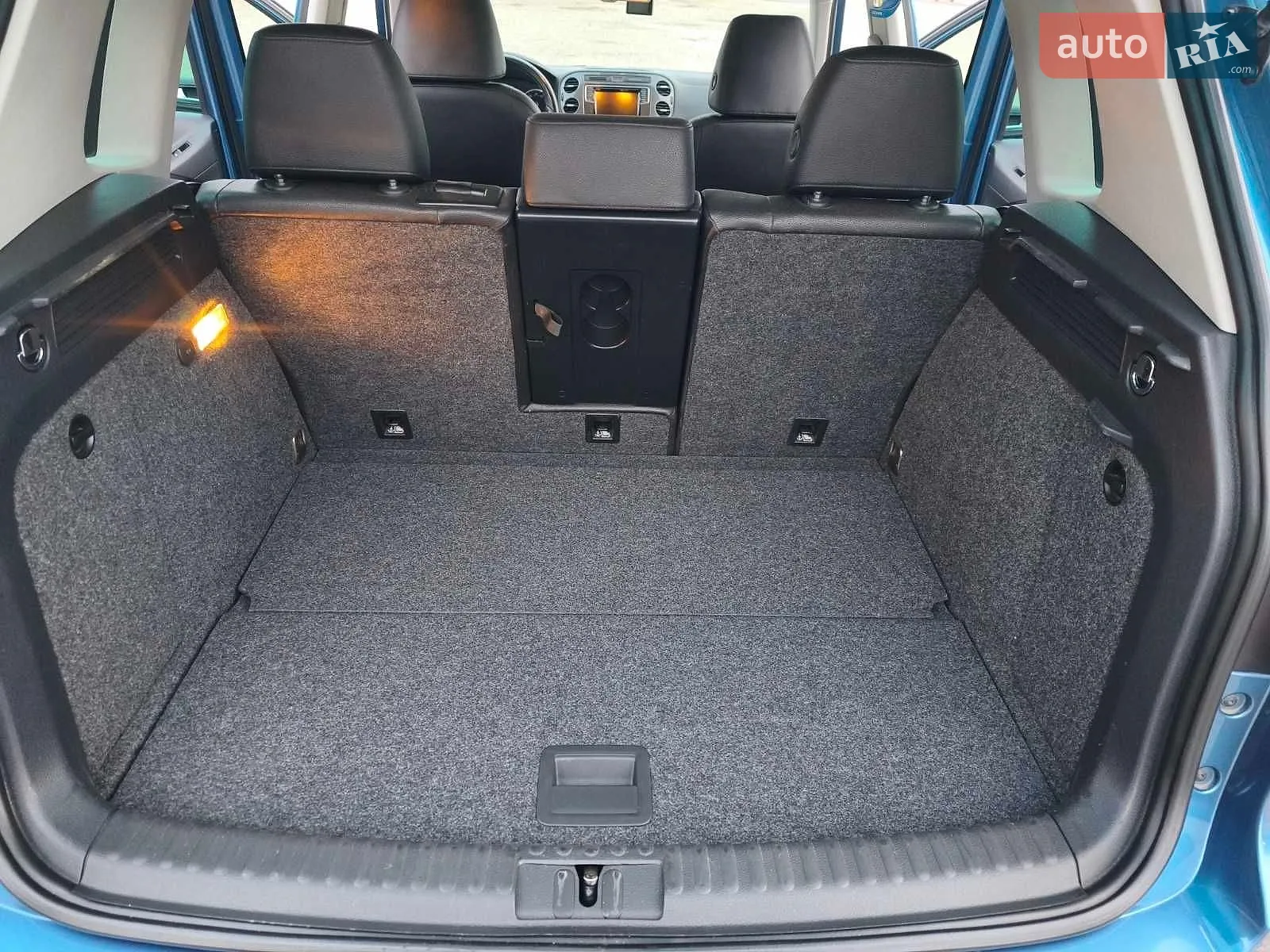 2016 Volkswagen Tiguan - мініатюра 30