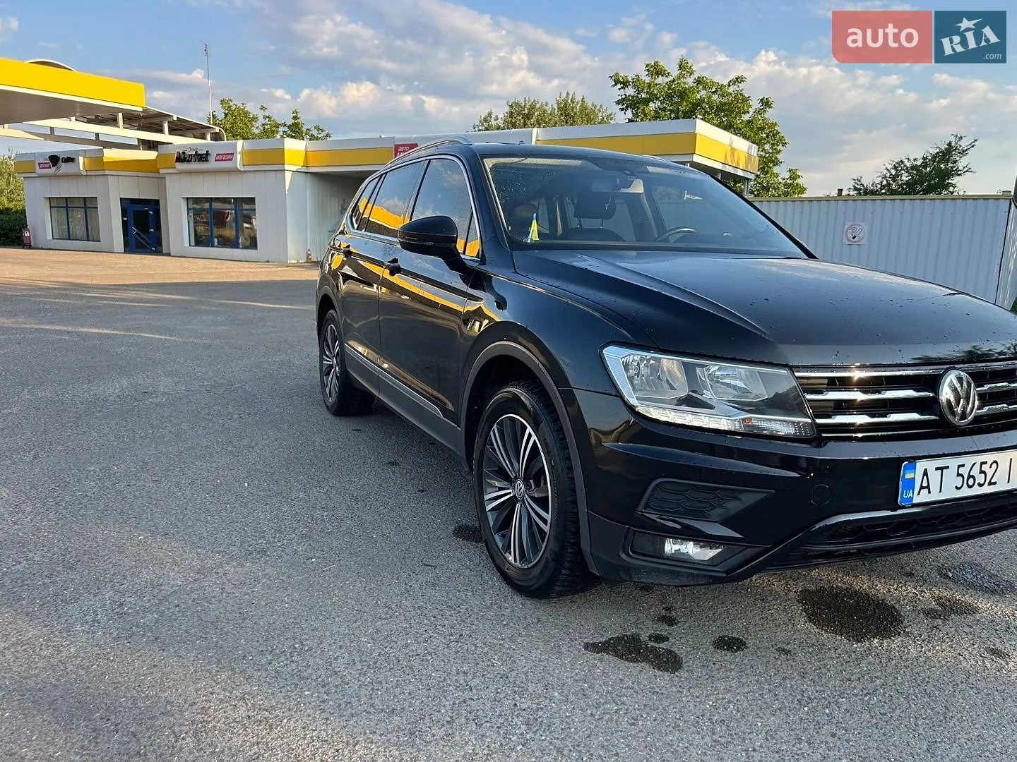 2017 Volkswagen Tiguan - мініатюра 3