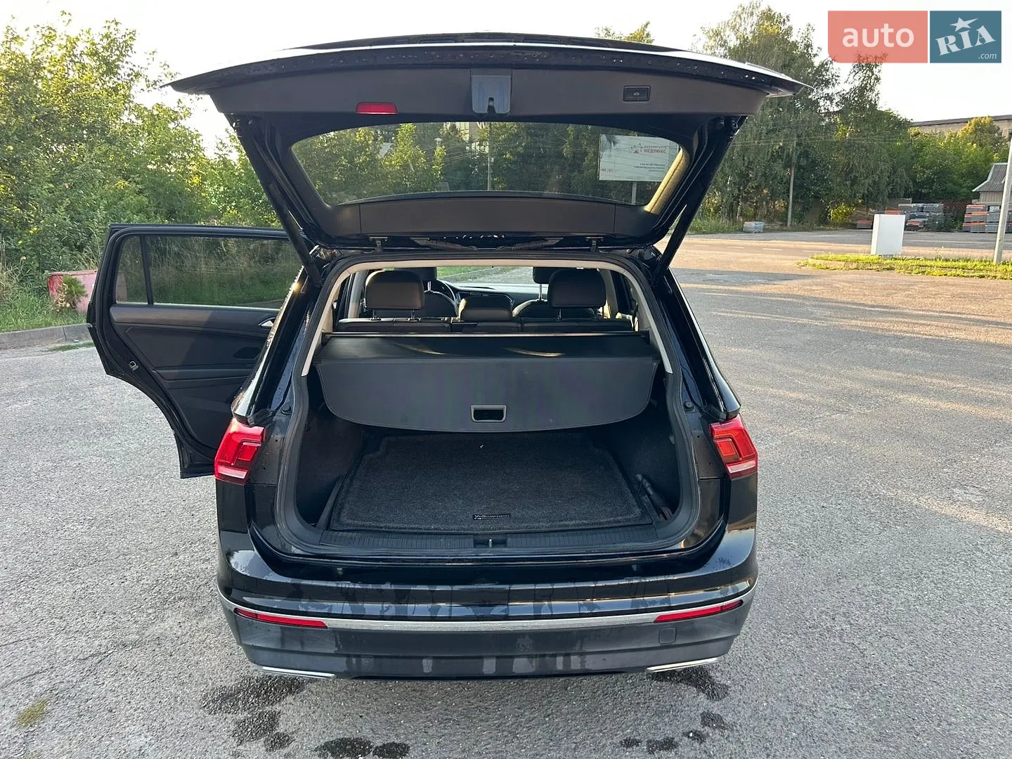 2017 Volkswagen Tiguan - мініатюра 9