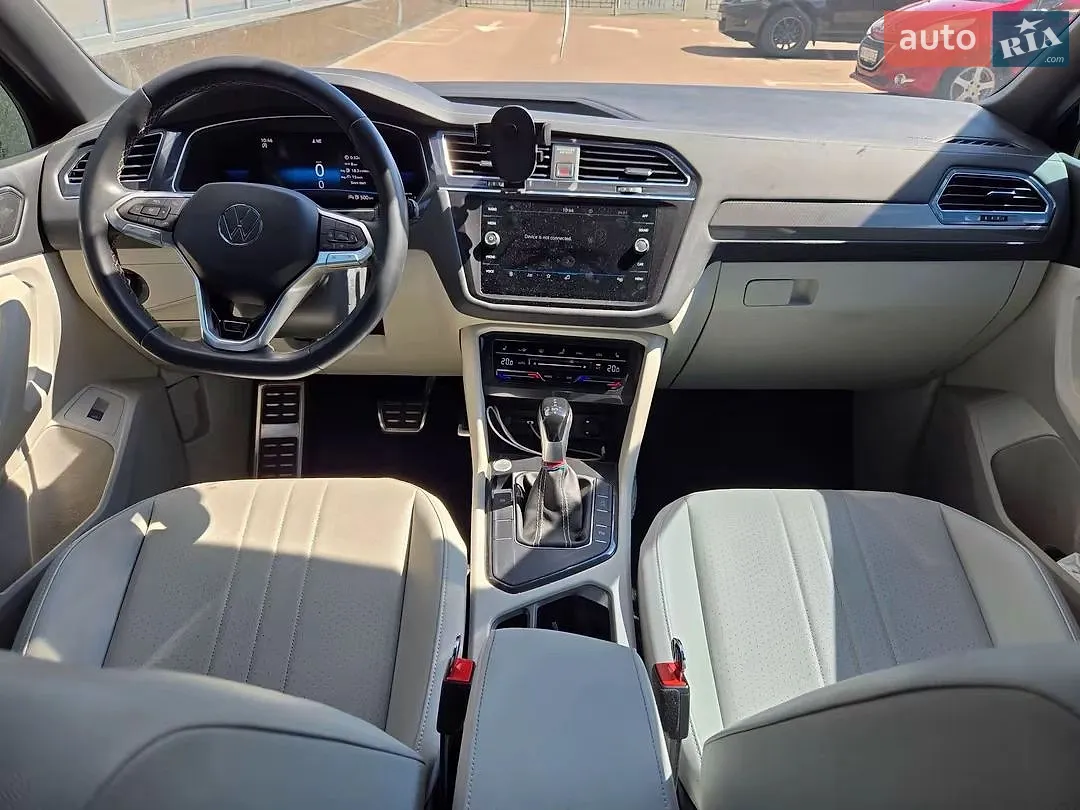 2022 Volkswagen Tiguan - мініатюра 23