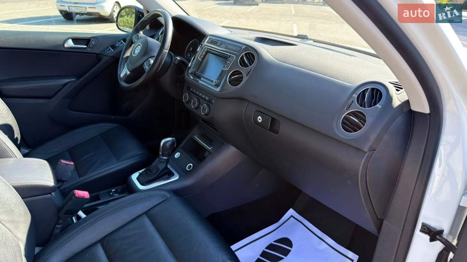 2017 Volkswagen Tiguan - мініатюра 8