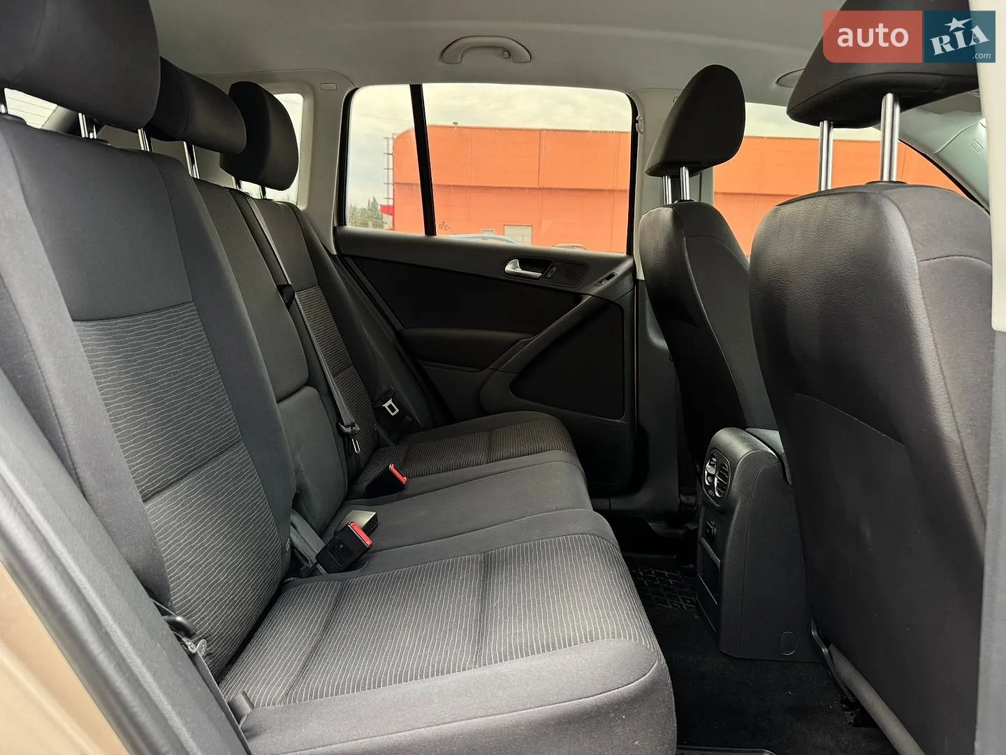 2015 Volkswagen Tiguan - мініатюра 10