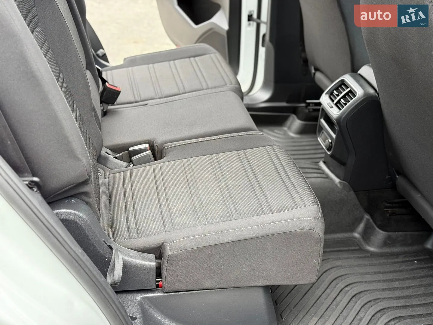 2022 Volkswagen Tiguan - мініатюра 14
