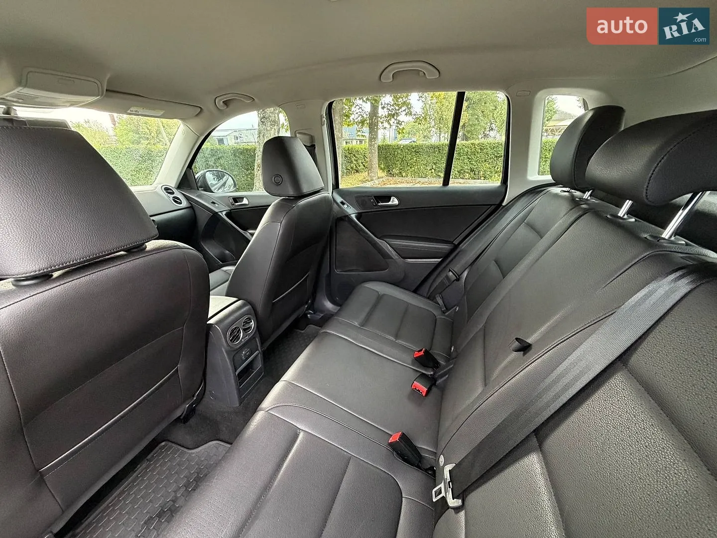2016 Volkswagen Tiguan - мініатюра 29