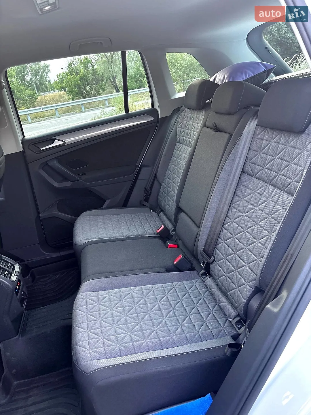 2022 Volkswagen Tiguan - мініатюра 12