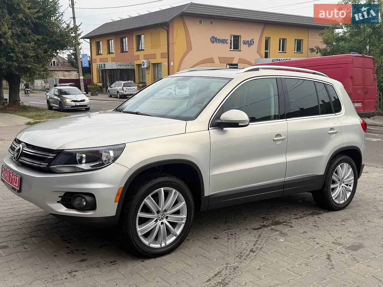 2015 Volkswagen Tiguan - мініатюра 9