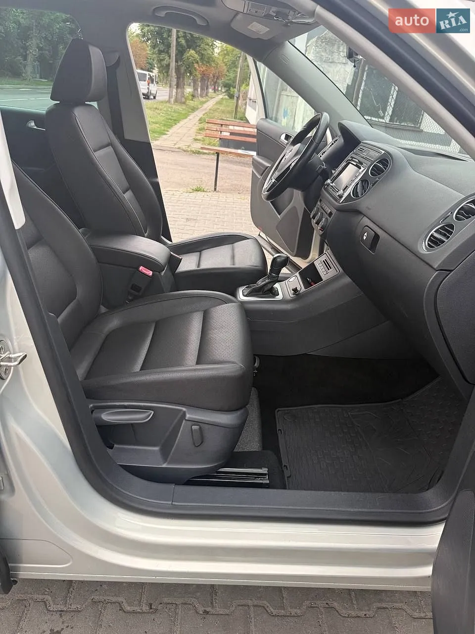 2015 Volkswagen Tiguan - мініатюра 16