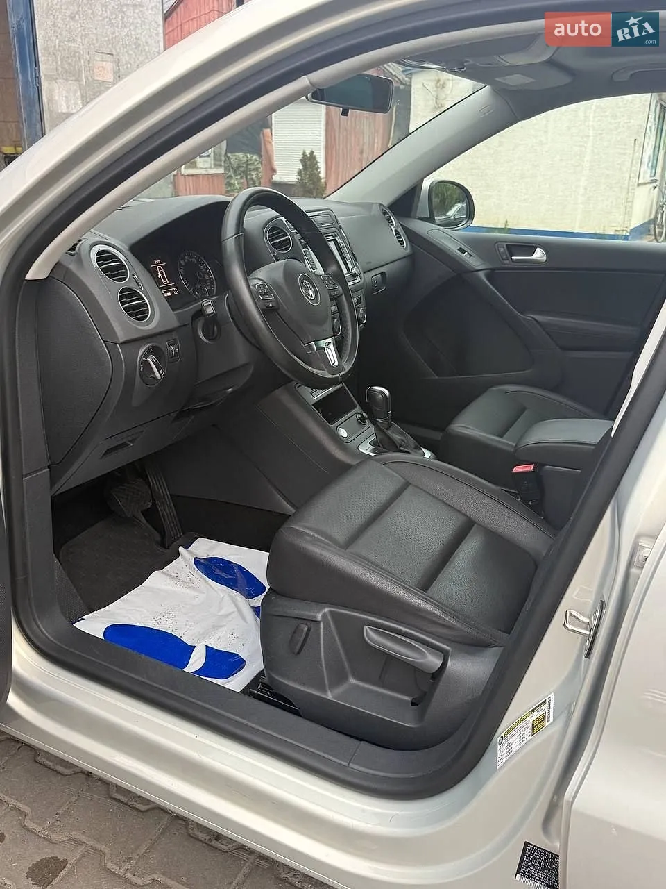 2015 Volkswagen Tiguan - мініатюра 21