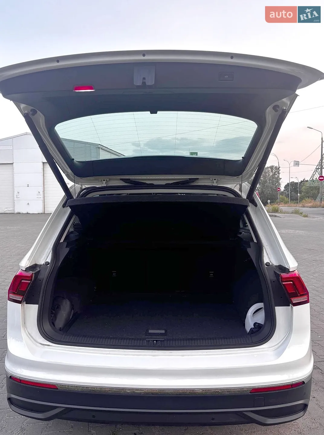 2022 Volkswagen Tiguan - мініатюра 15