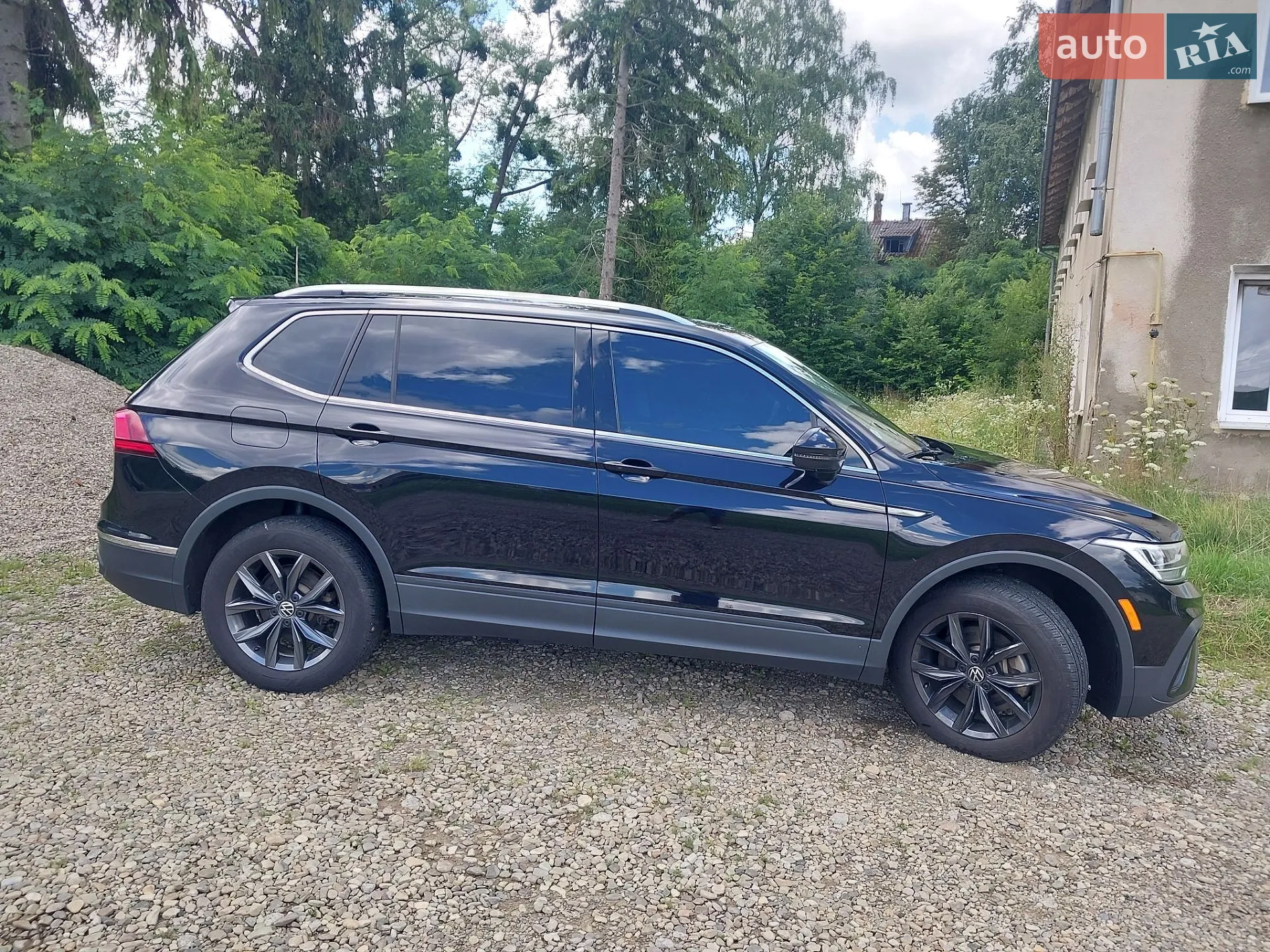 2022 Volkswagen Tiguan - мініатюра 11