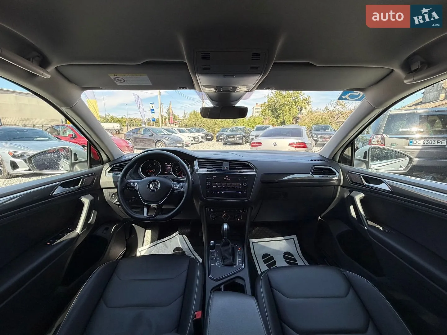 2018 Volkswagen Tiguan - мініатюра 18