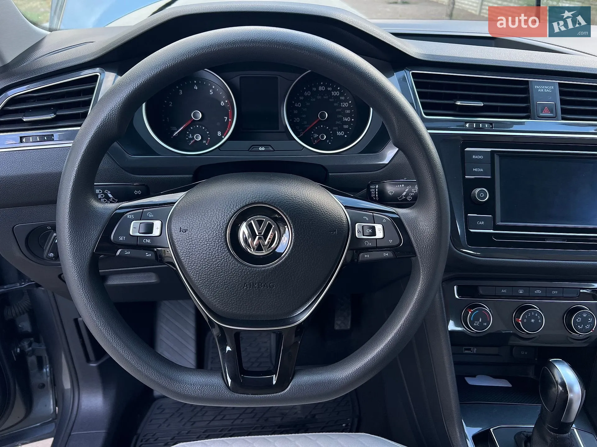 2018 Volkswagen Tiguan - мініатюра 58