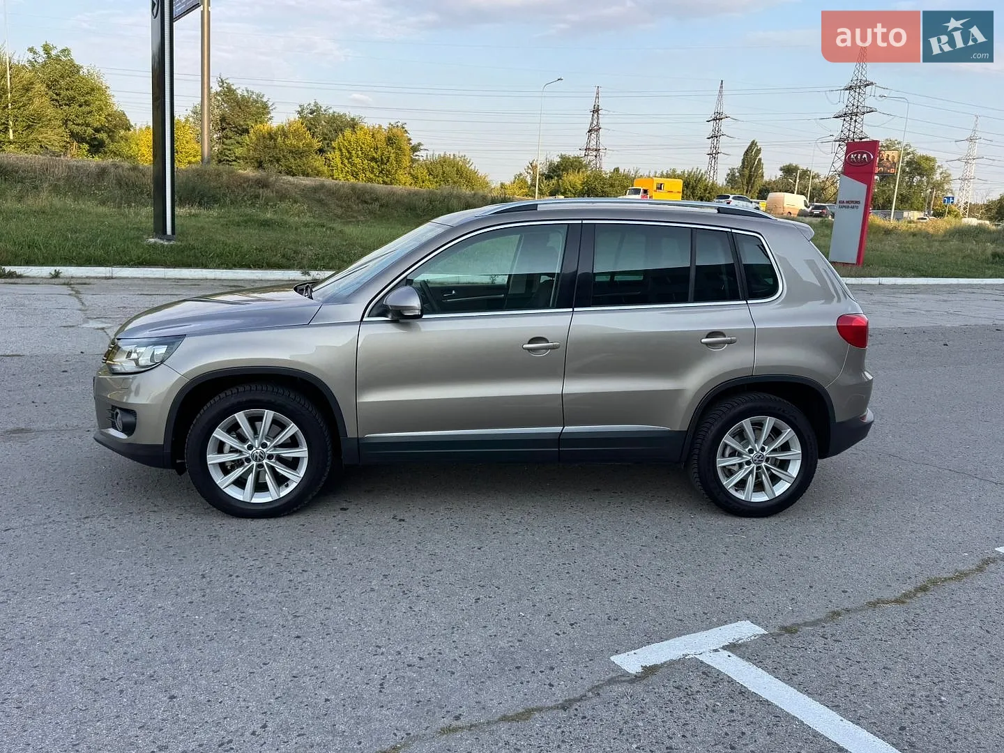2015 Volkswagen Tiguan - мініатюра 6
