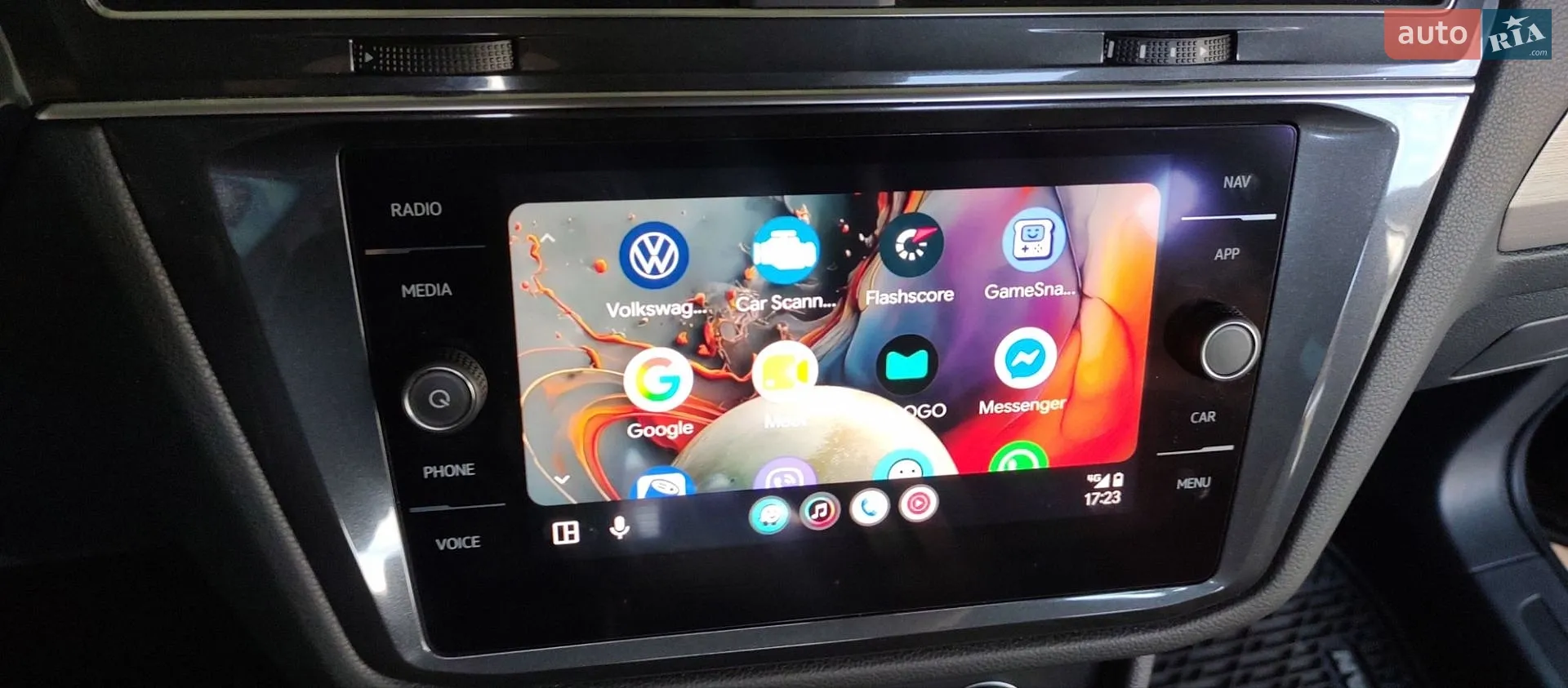 2021 Volkswagen Tiguan - мініатюра 2
