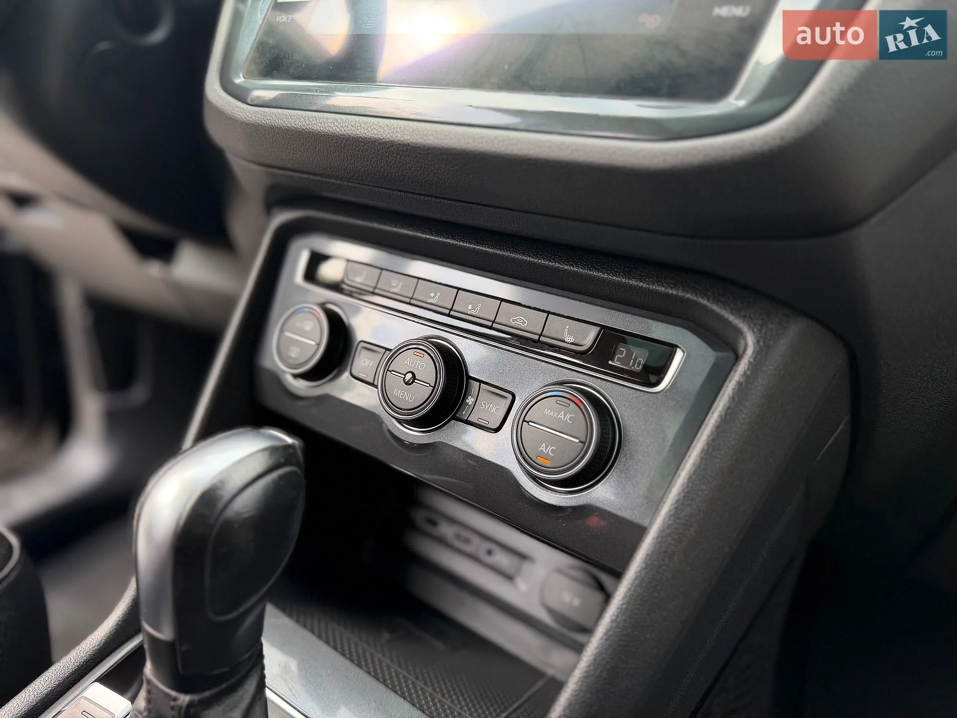 2020 Volkswagen Tiguan - мініатюра 46