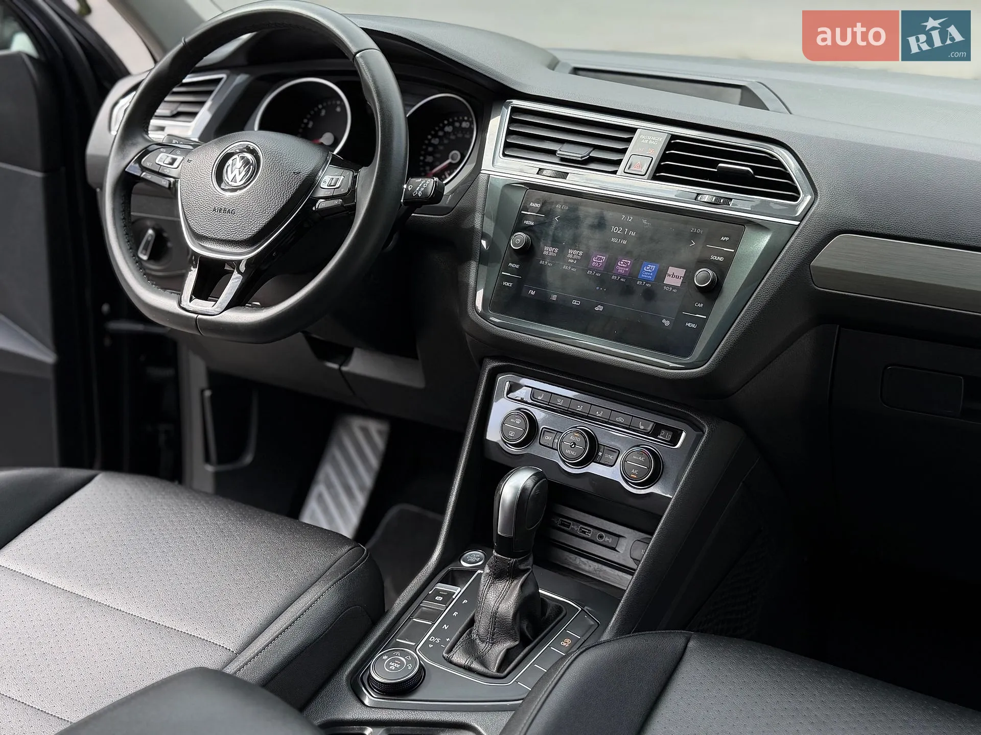 2020 Volkswagen Tiguan - мініатюра 48