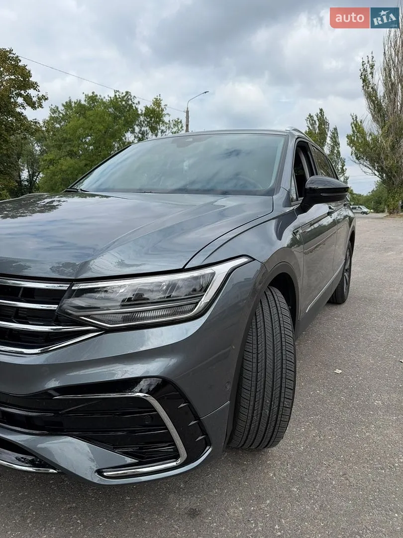 2024 Volkswagen Tiguan - фото 1