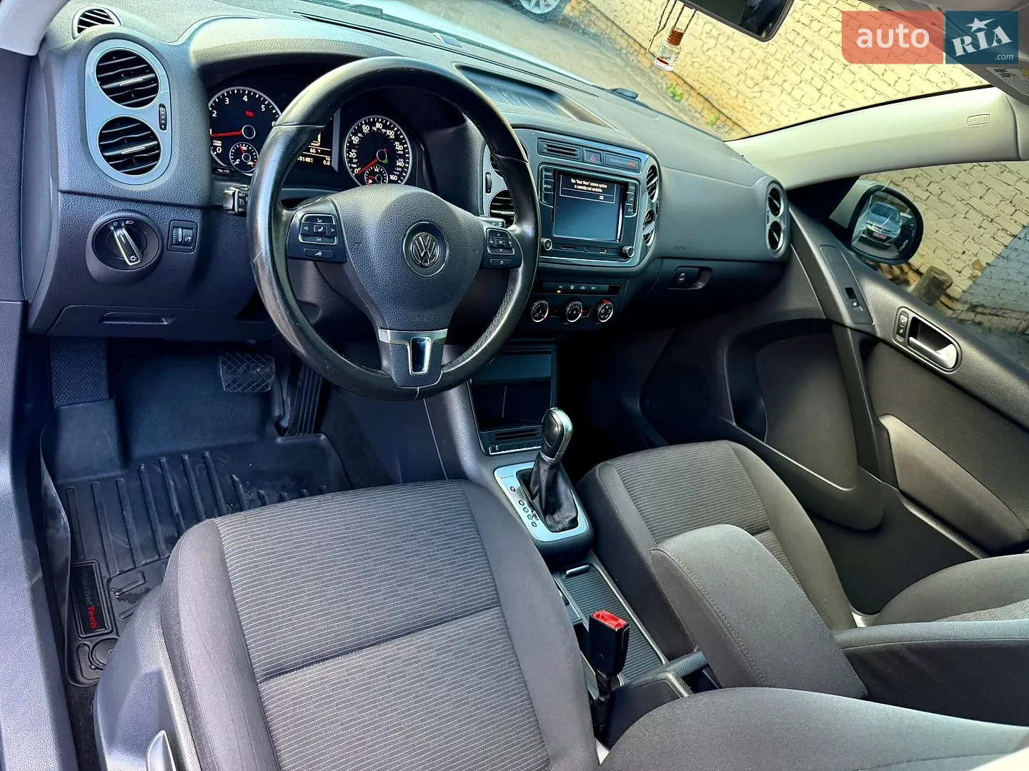 2015 Volkswagen Tiguan - мініатюра 17