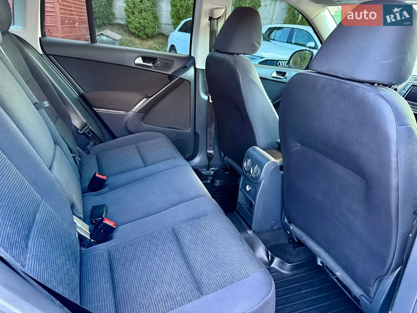 2015 Volkswagen Tiguan - мініатюра 25