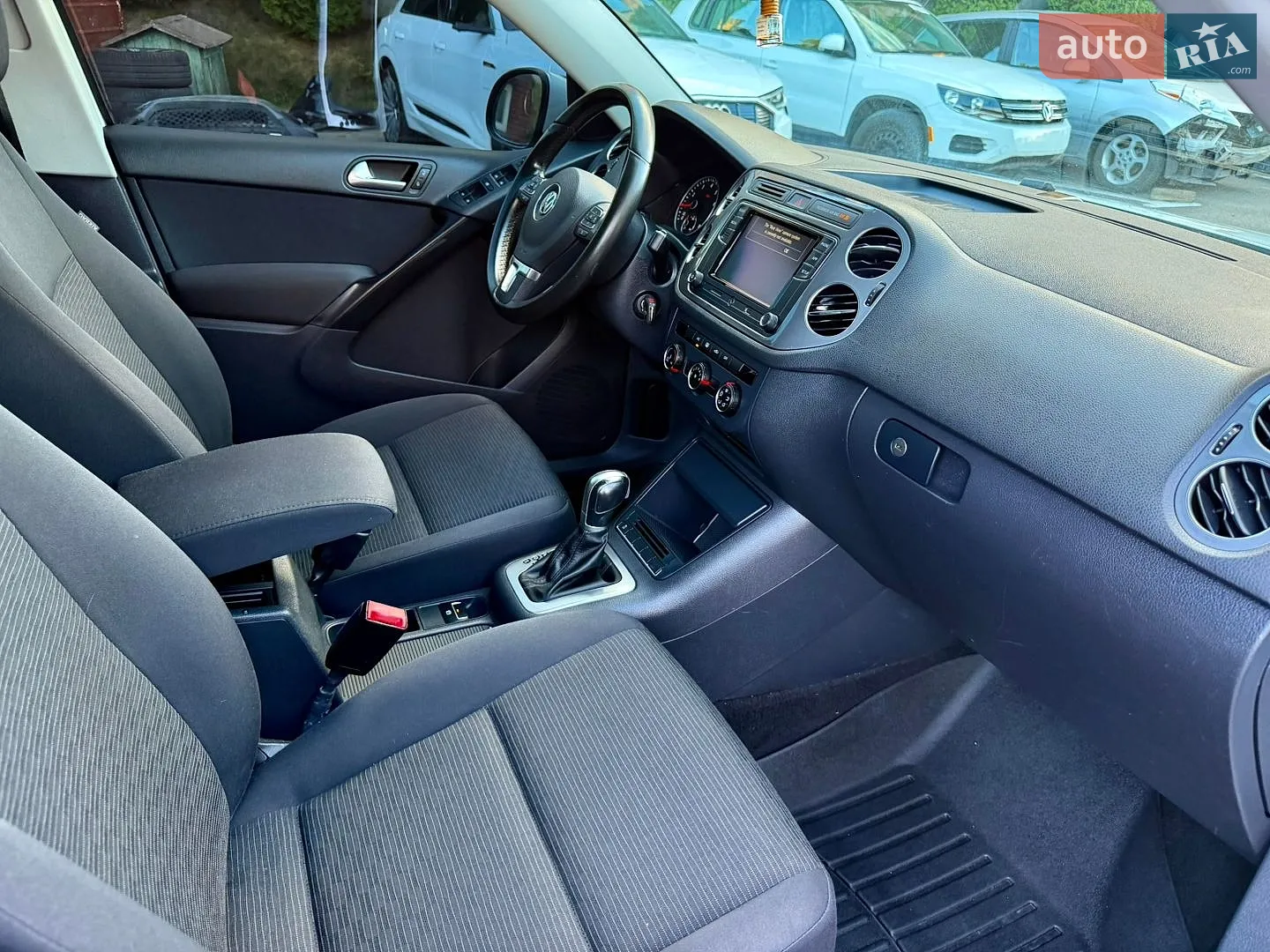 2015 Volkswagen Tiguan - мініатюра 28