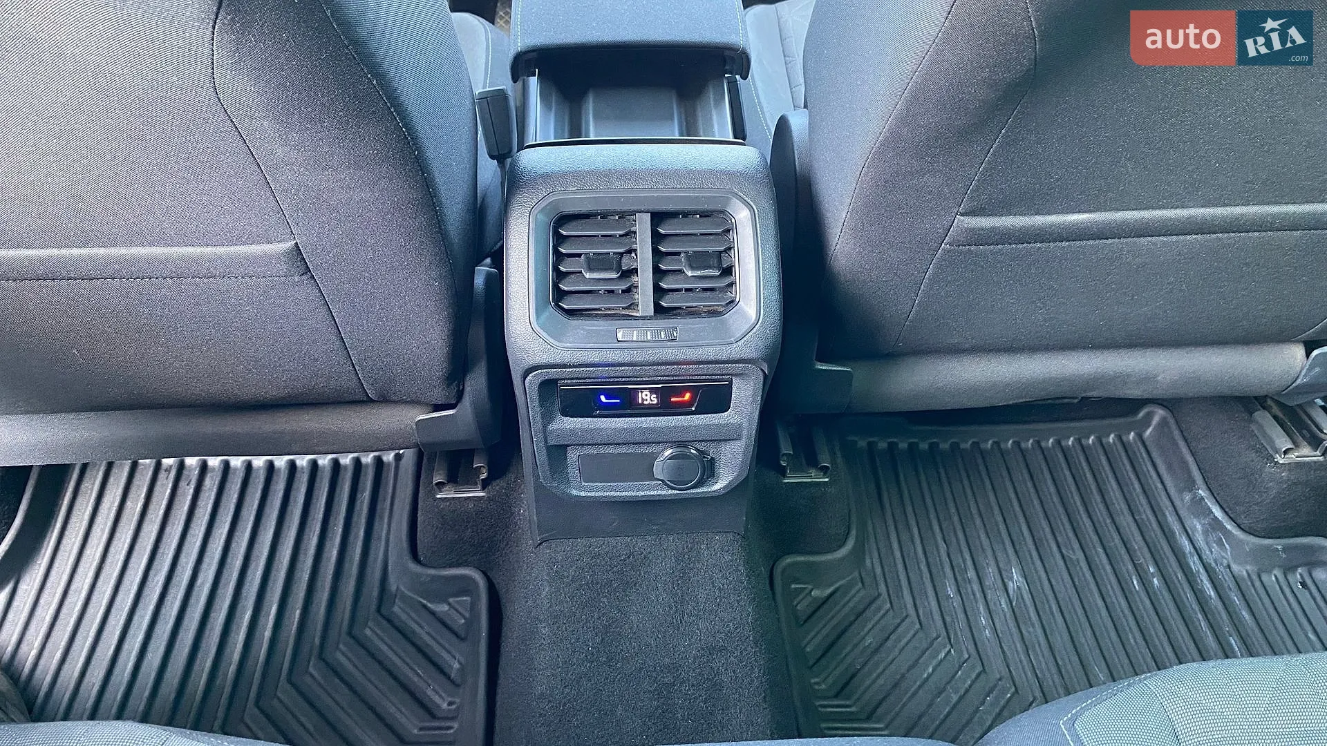 2021 Volkswagen Tiguan - мініатюра 26