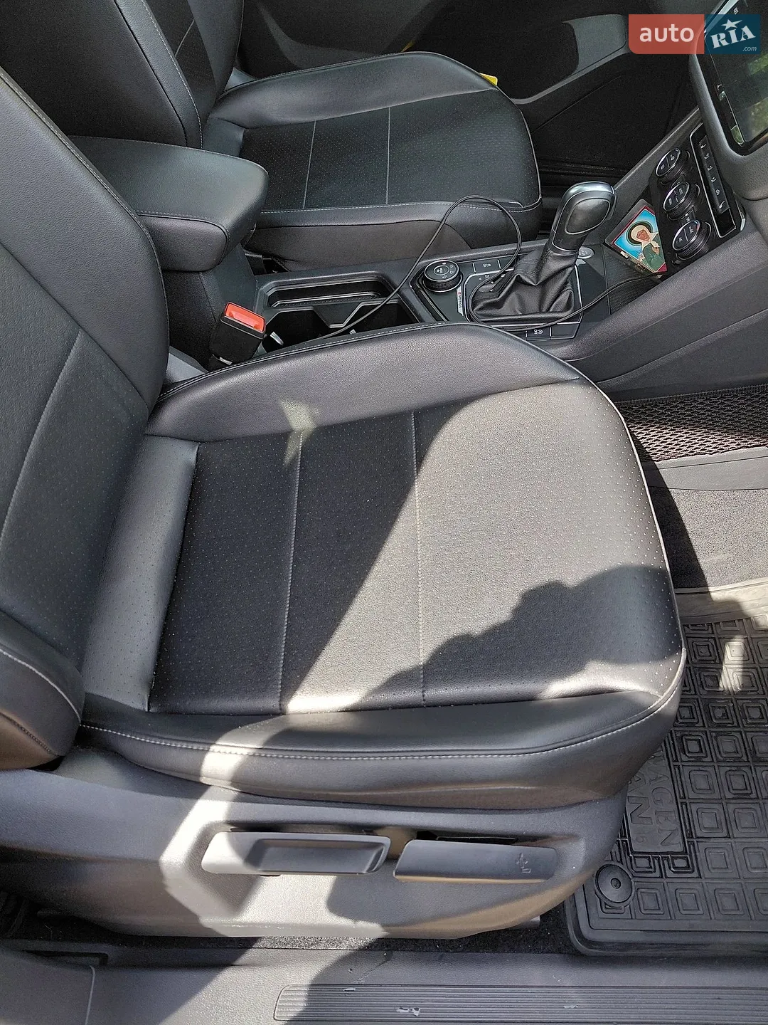 2017 Volkswagen Tiguan - мініатюра 11
