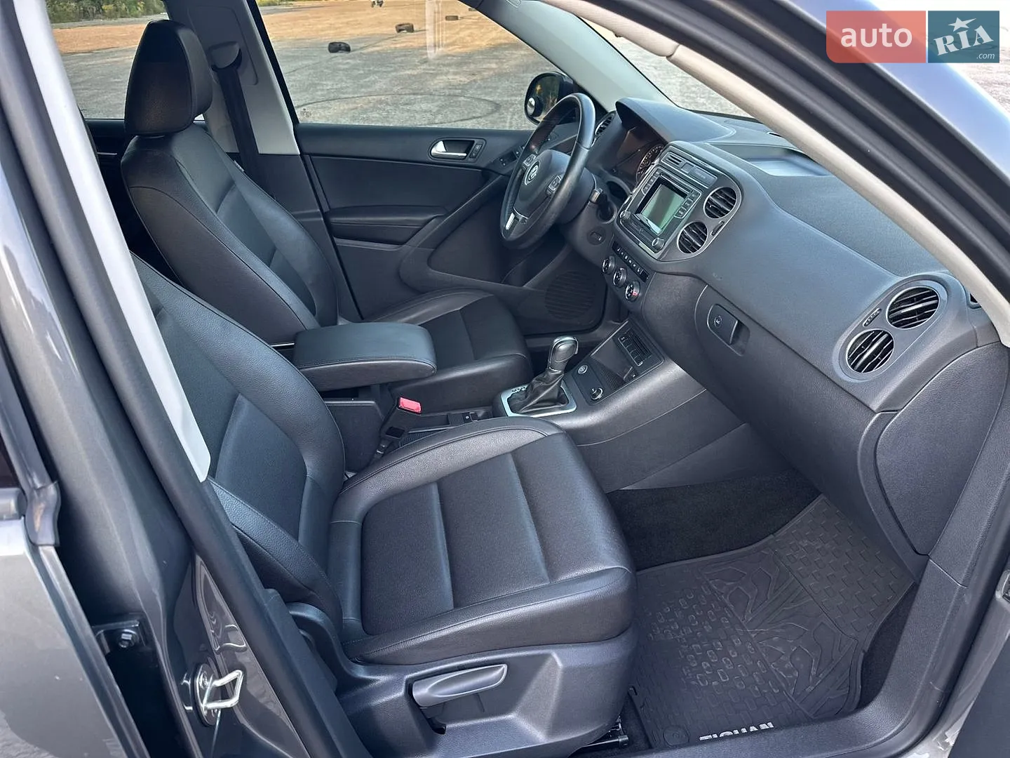 2016 Volkswagen Tiguan - мініатюра 11