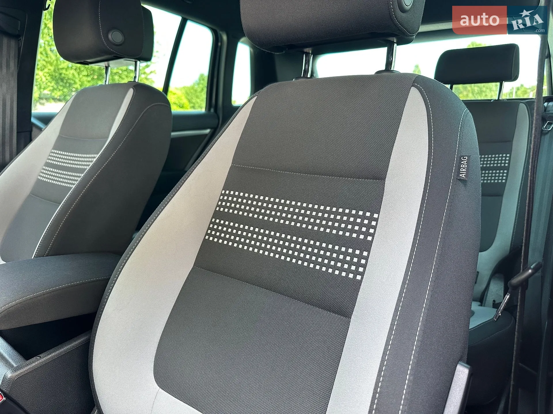 2013 Volkswagen Tiguan - мініатюра 28
