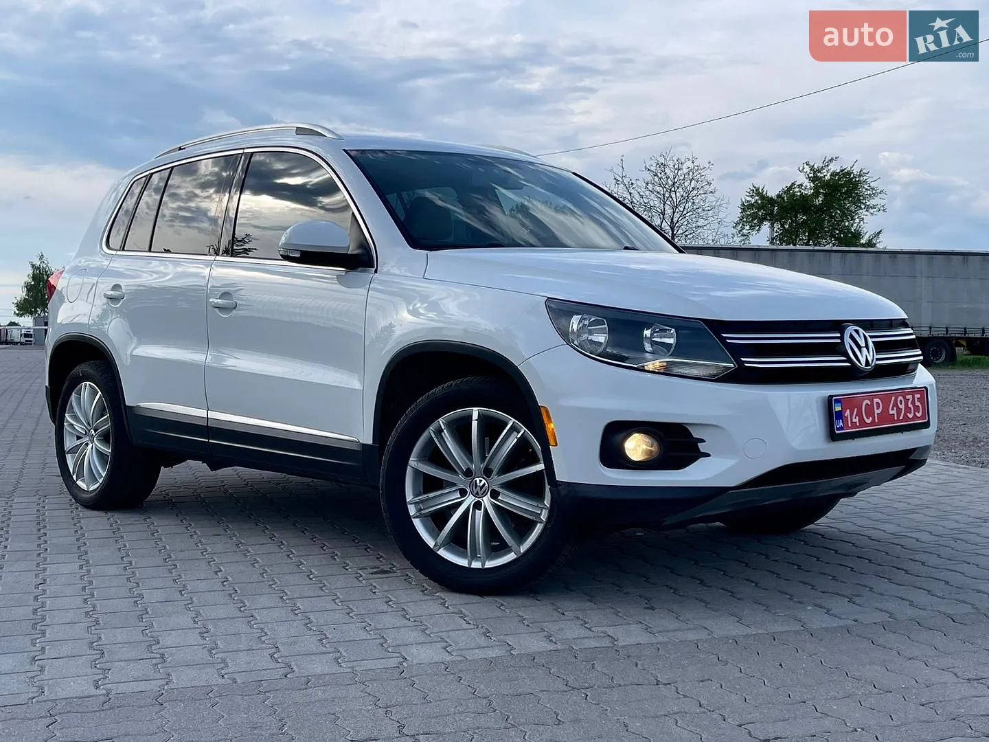 2014 Volkswagen Tiguan - мініатюра 11
