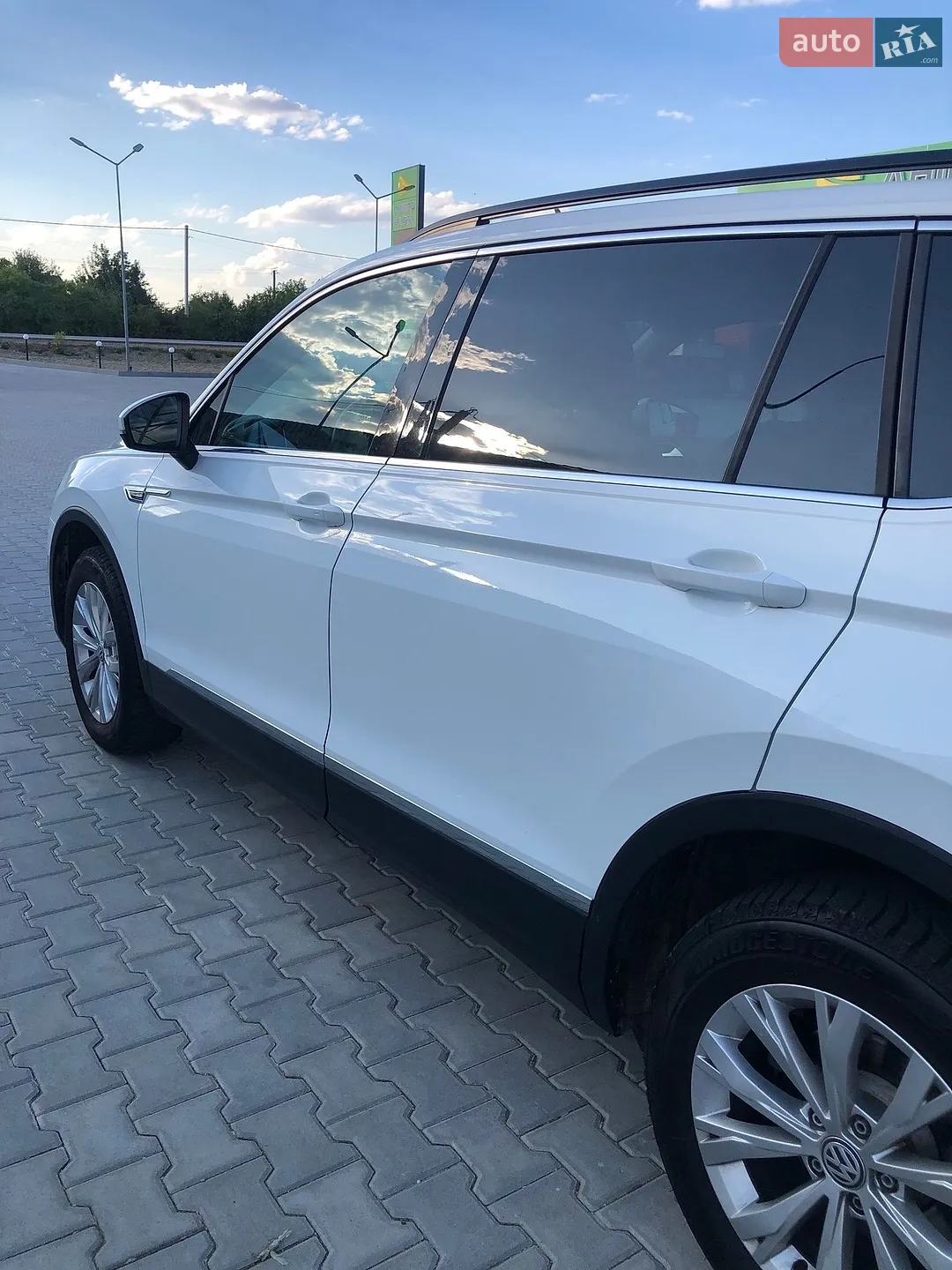 2018 Volkswagen Tiguan - мініатюра 4