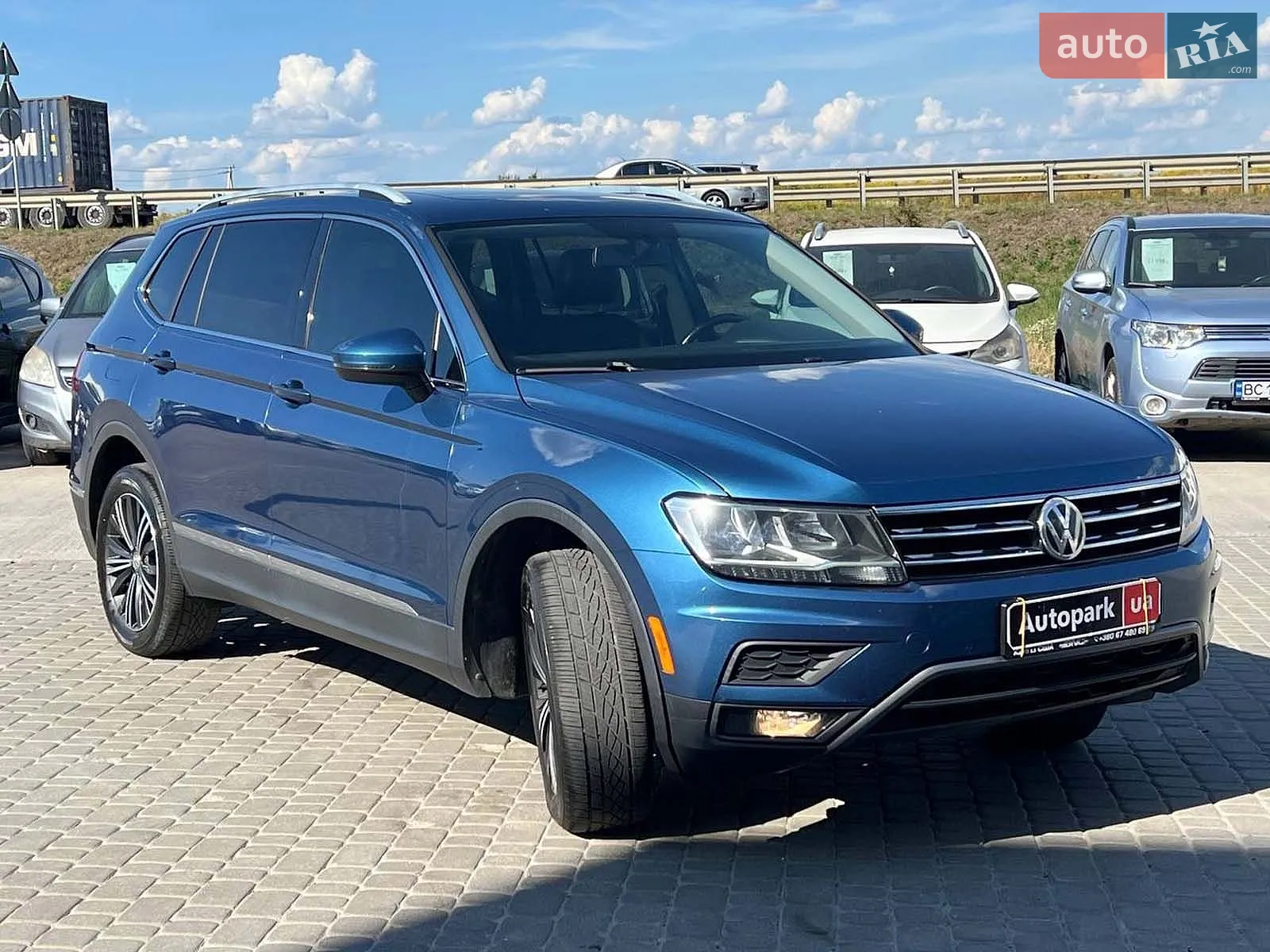 2018 Volkswagen Tiguan - мініатюра 12