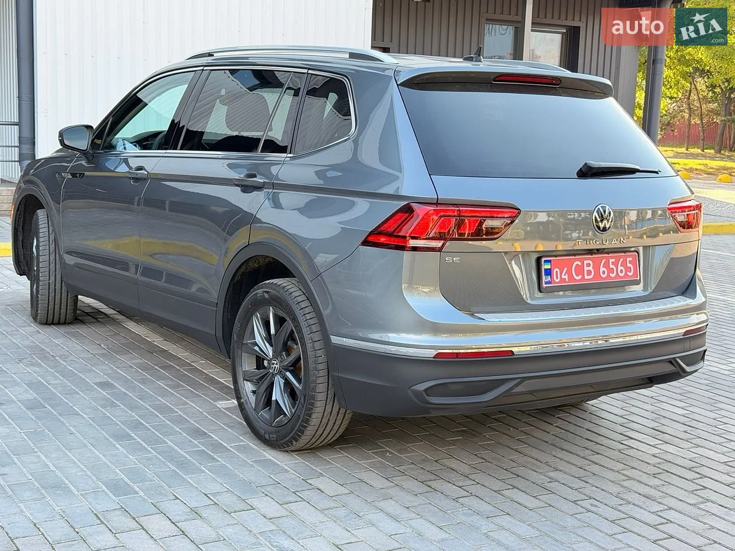 2022 Volkswagen Tiguan - мініатюра 11