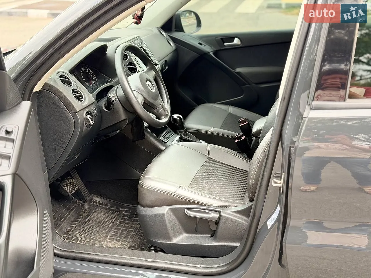 2015 Volkswagen Tiguan - мініатюра 14
